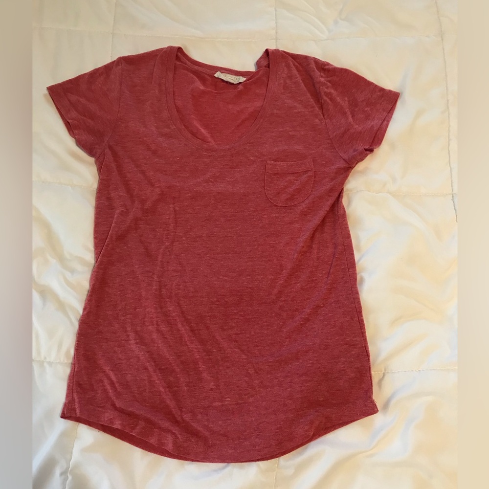 Forever 21 medium tshirt with pocket, flattering ladies fit. Red. G
